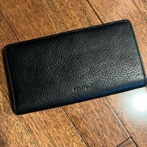 Fossil Cowhide Leather Snap Wallet in Black